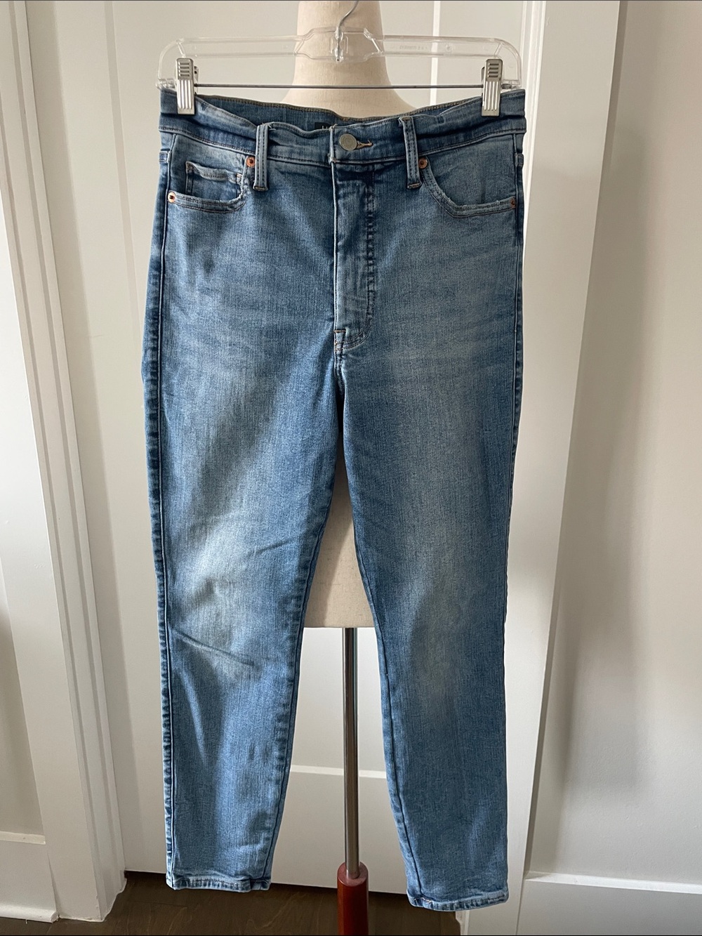 Lucky Brand Slim Straight Light Blue Jeans